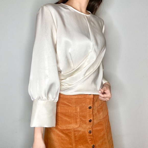 ❌❌ NOT AVAILABLE- NWT Zara Ivory Wrap Top ❌❌ - Picture 3 of 8